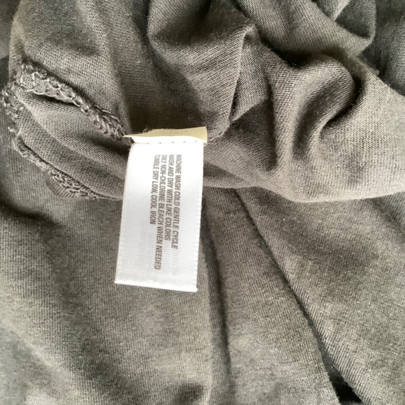 Gap tank top with woven lace collar - Picture 4 of 5